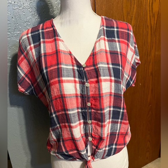 Universal Thread Tops - 🩷2/$12🩷 Women’s Universal Thread Top